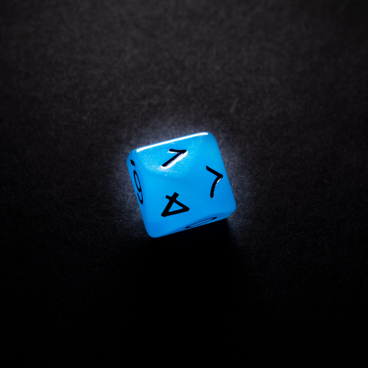 Glow Series - Icy Crumbs - RPG Dice Set (7 pcs)