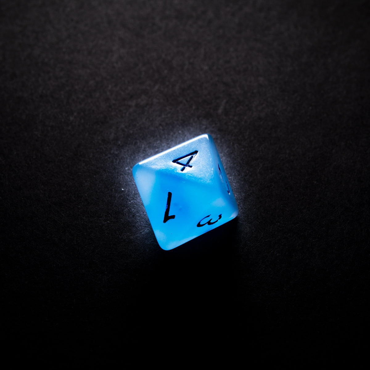 Glow Series - Icy Crumbs - RPG Dice Set (7 pcs)